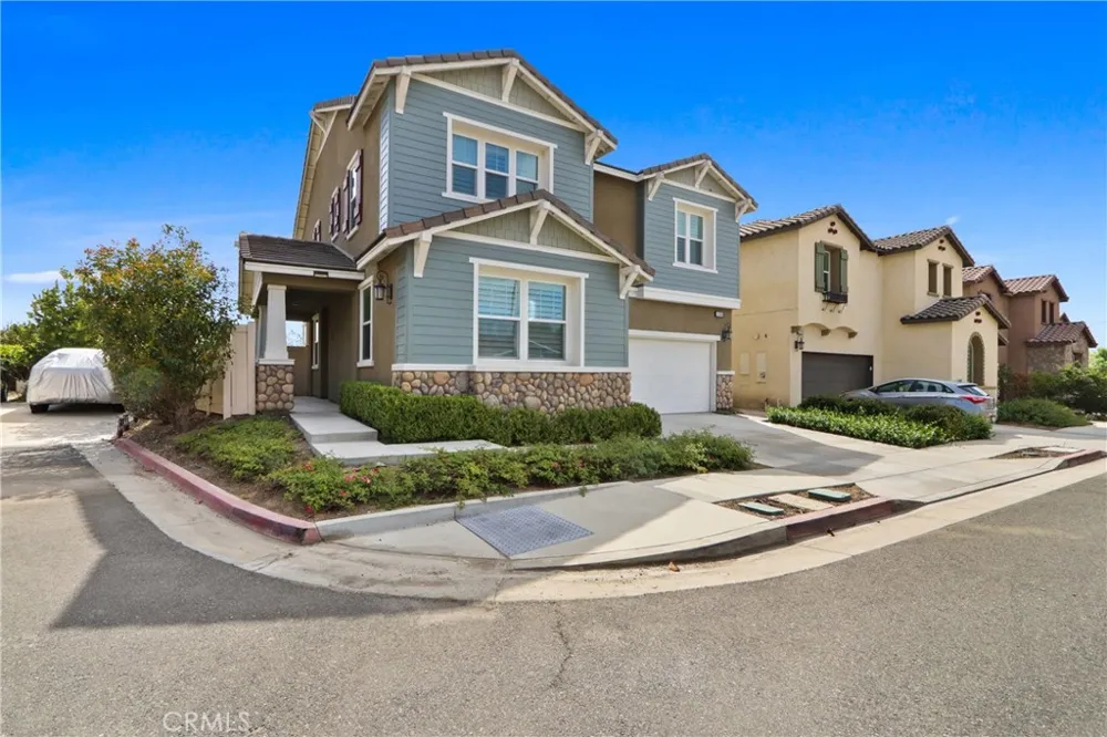 618 S Lakeshore Drive Anaheim, CA 92806