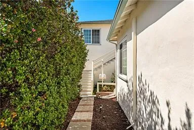 320 Myrtle Street Laguna Beach, CA 92651