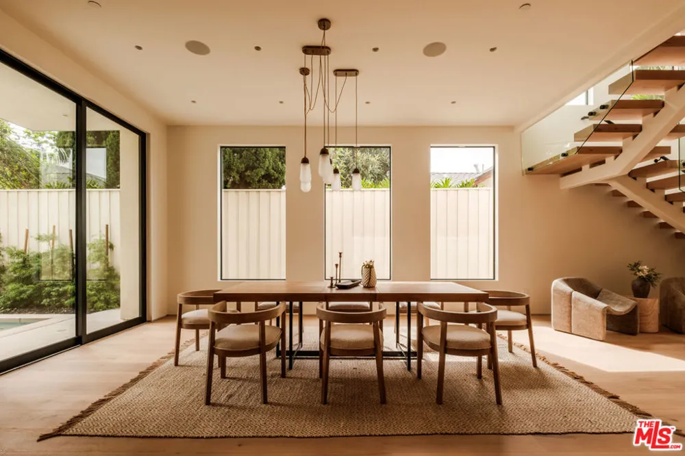 2214 Glyndon Avenue Venice, CA 90291