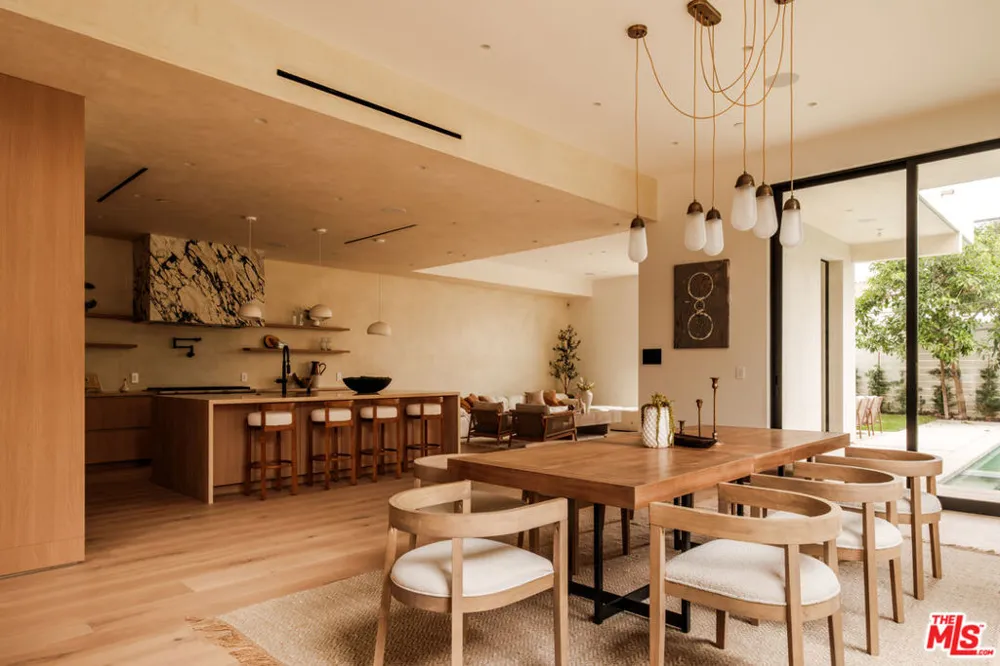 2214 Glyndon Avenue Venice, CA 90291