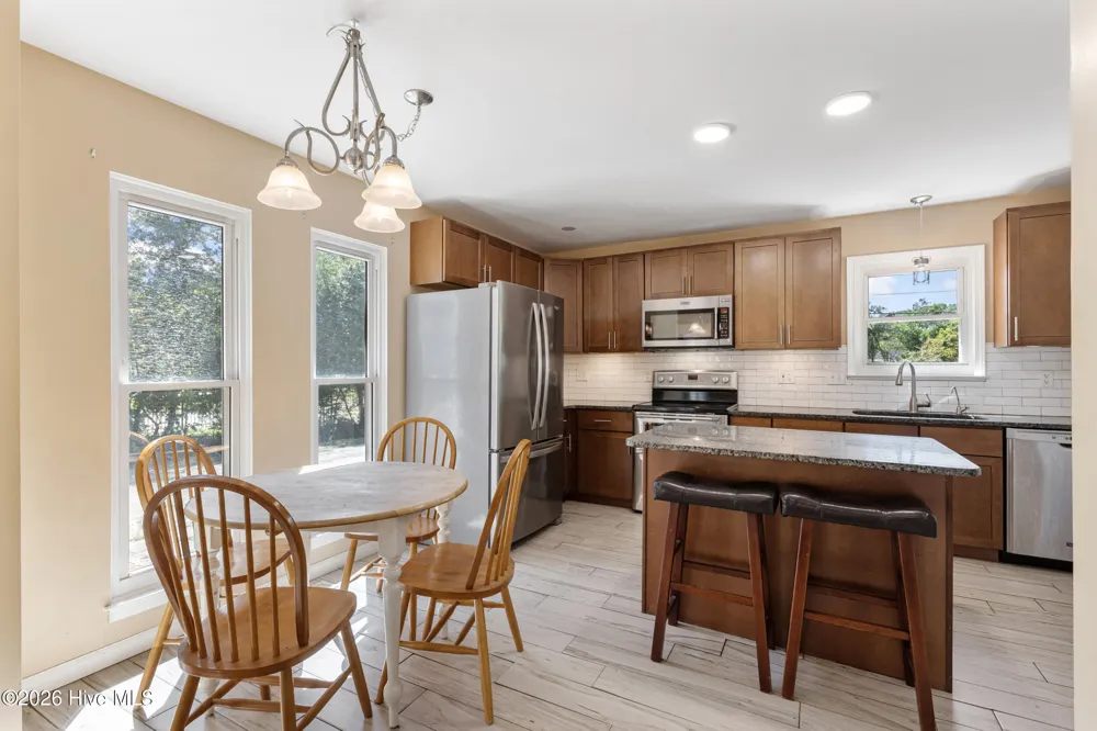 327 Green Meadows Drive Wilmington, NC 28405