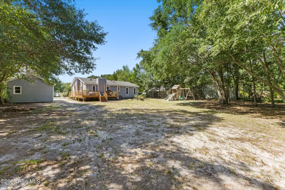 327 Green Meadows Drive Wilmington, NC 28405