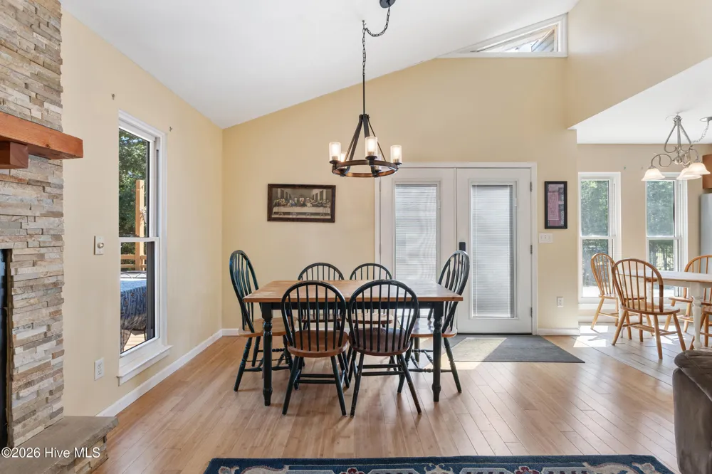 327 Green Meadows Drive Wilmington, NC 28405