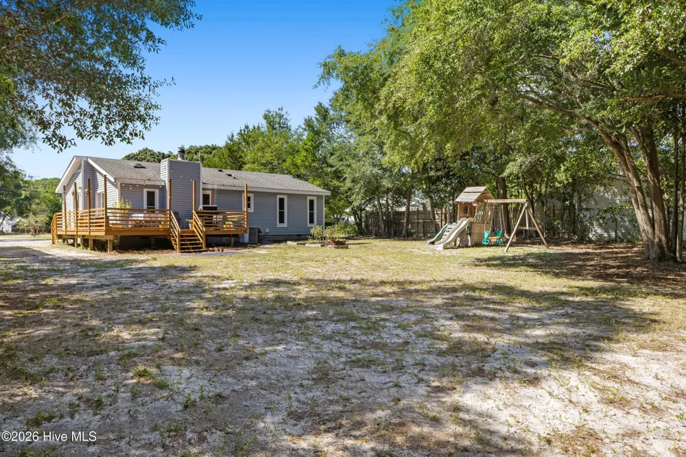 327 Green Meadows Drive Wilmington, NC 28405