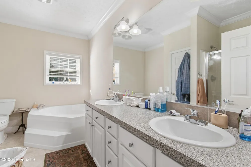 5521 Rl Lewis Lane SE Bolivia, NC 28422