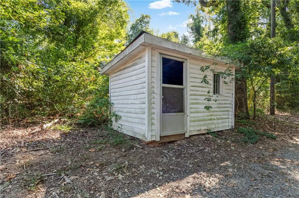 3508 Lottie B Road Jonesville, NC 28642