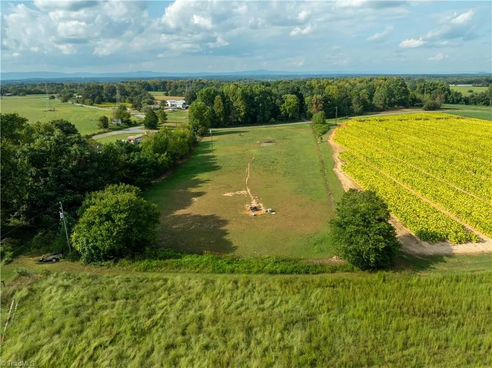 3508 Lottie B Road Jonesville, NC 28642