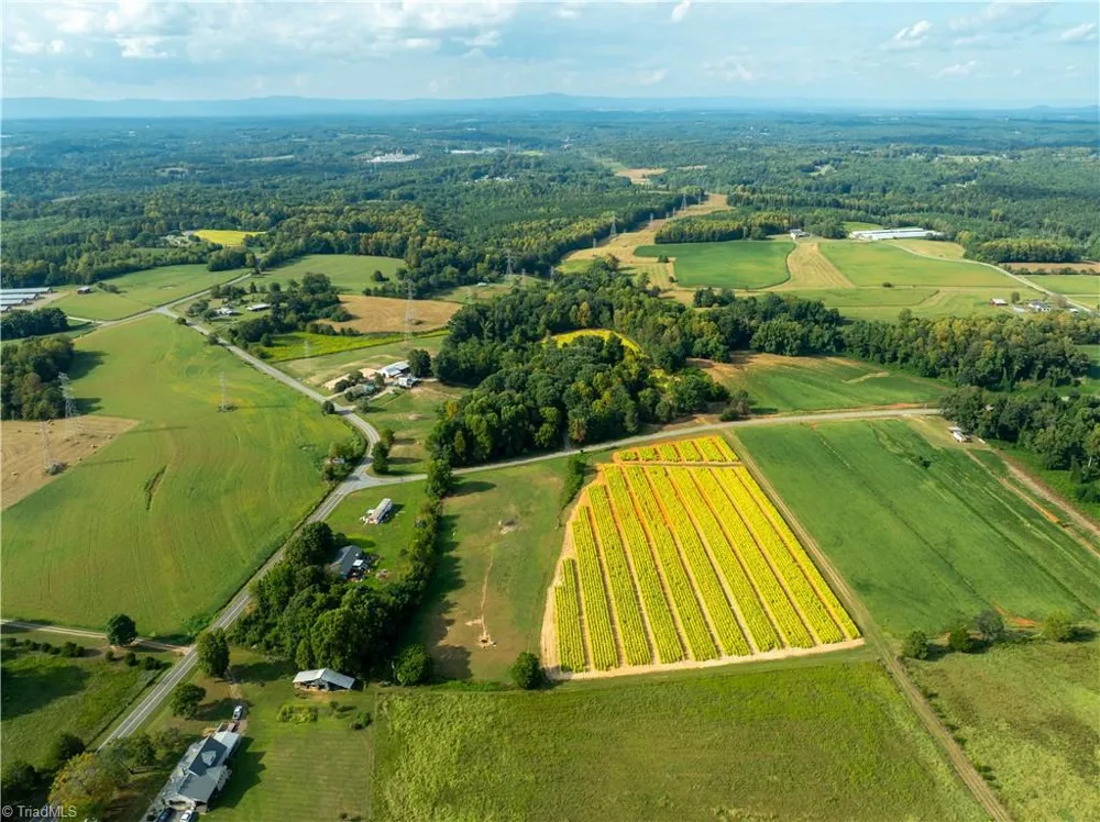 3508 Lottie B Road Jonesville, NC 28642