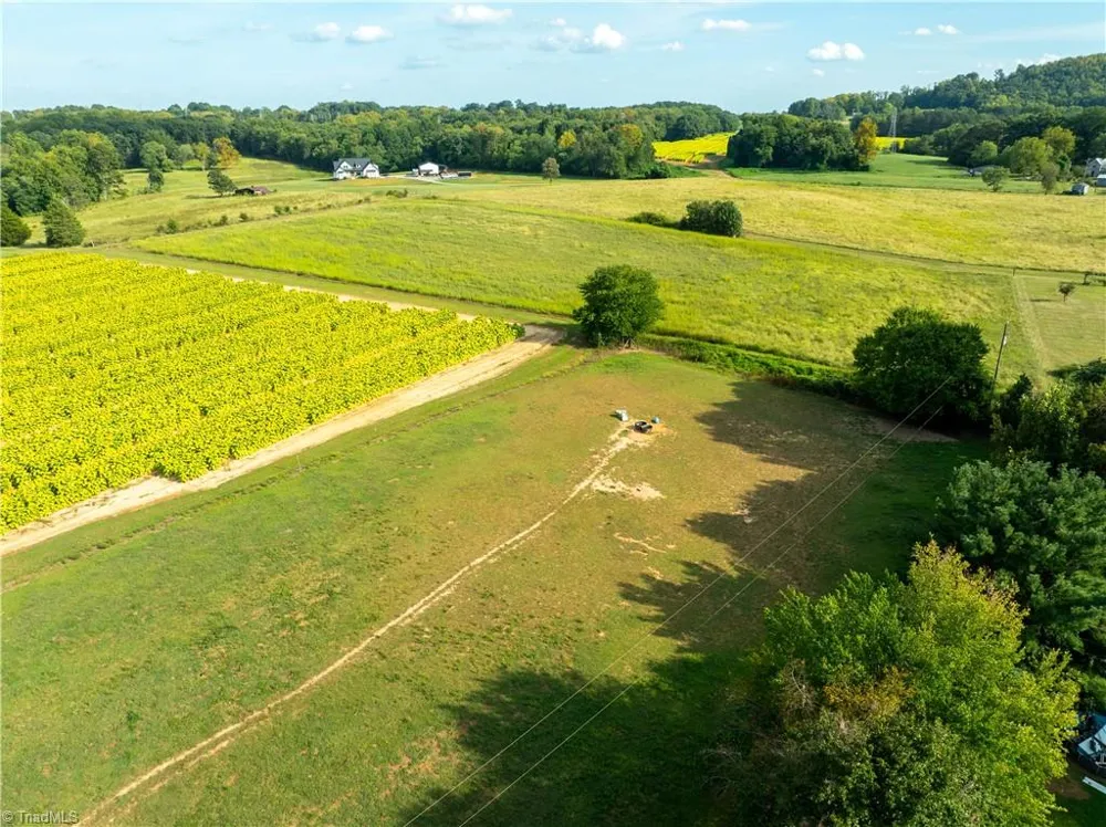 3508 Lottie B Road Jonesville, NC 28642