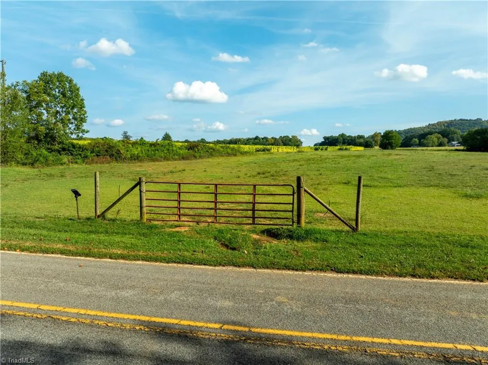 3508 Lottie B Road Jonesville, NC 28642