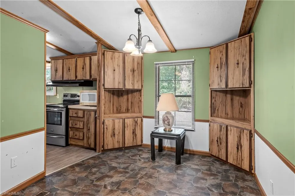 3508 Lottie B Road Jonesville, NC 28642