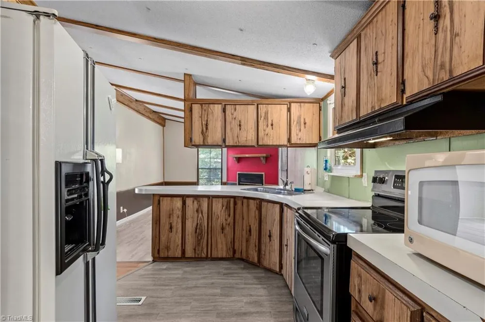 3508 Lottie B Road Jonesville, NC 28642