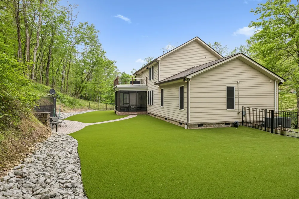 2288 N Berrys Chapel Rd Franklin, TN 37069