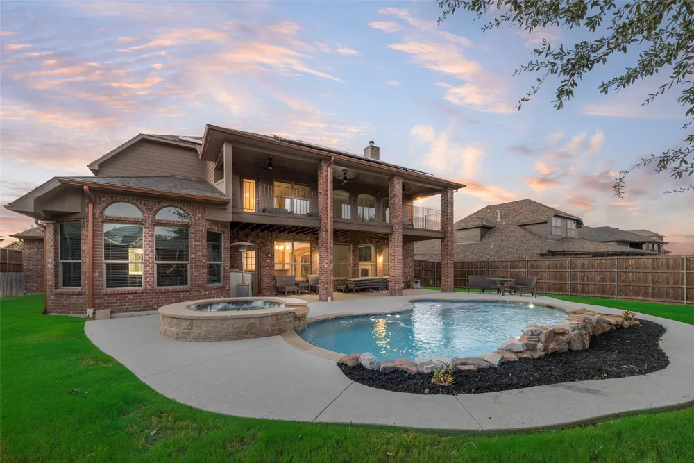 1114 Eastwick Drive Roanoke, TX 76262