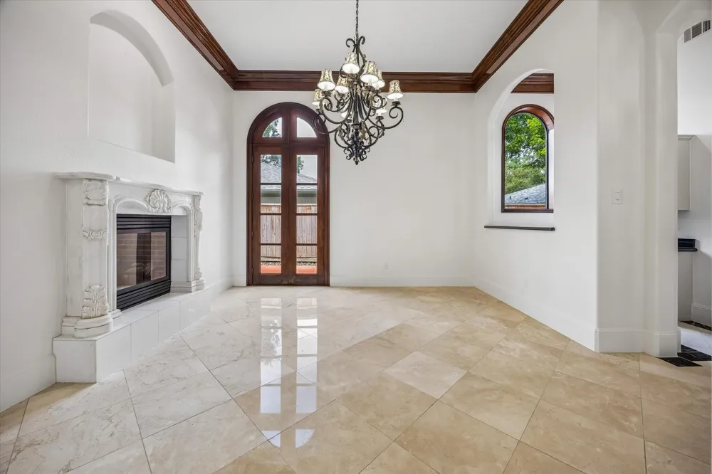8448 Westview Drive Houston, TX 77055