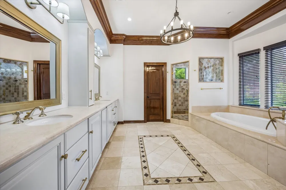 8448 Westview Drive Houston, TX 77055
