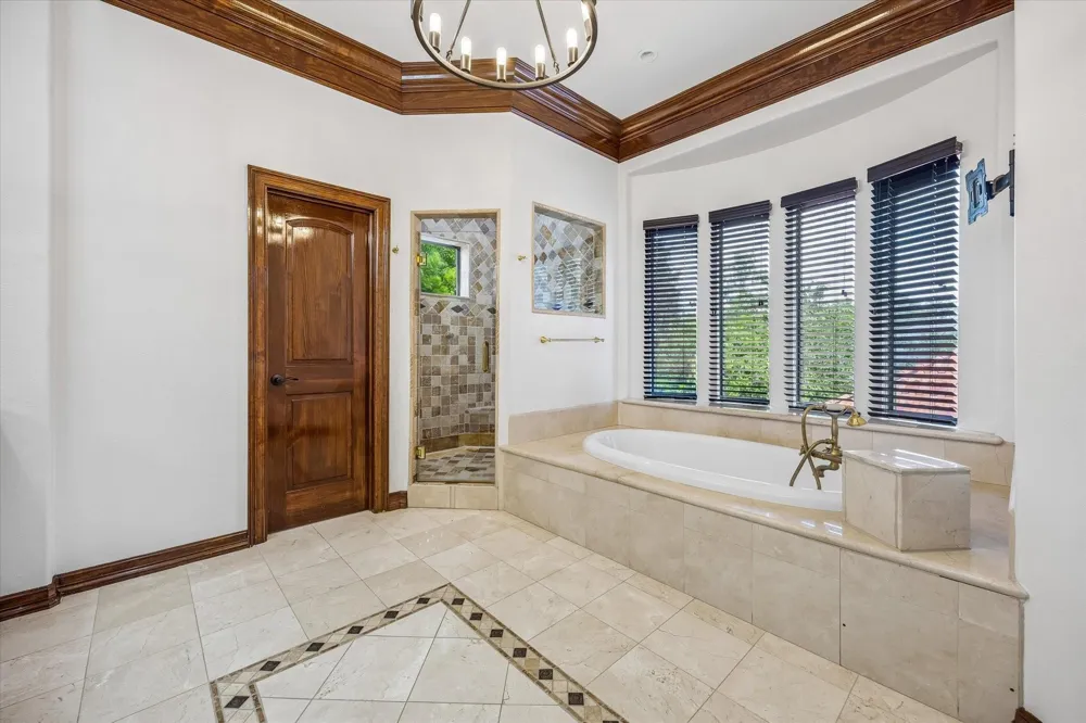 8448 Westview Drive Houston, TX 77055