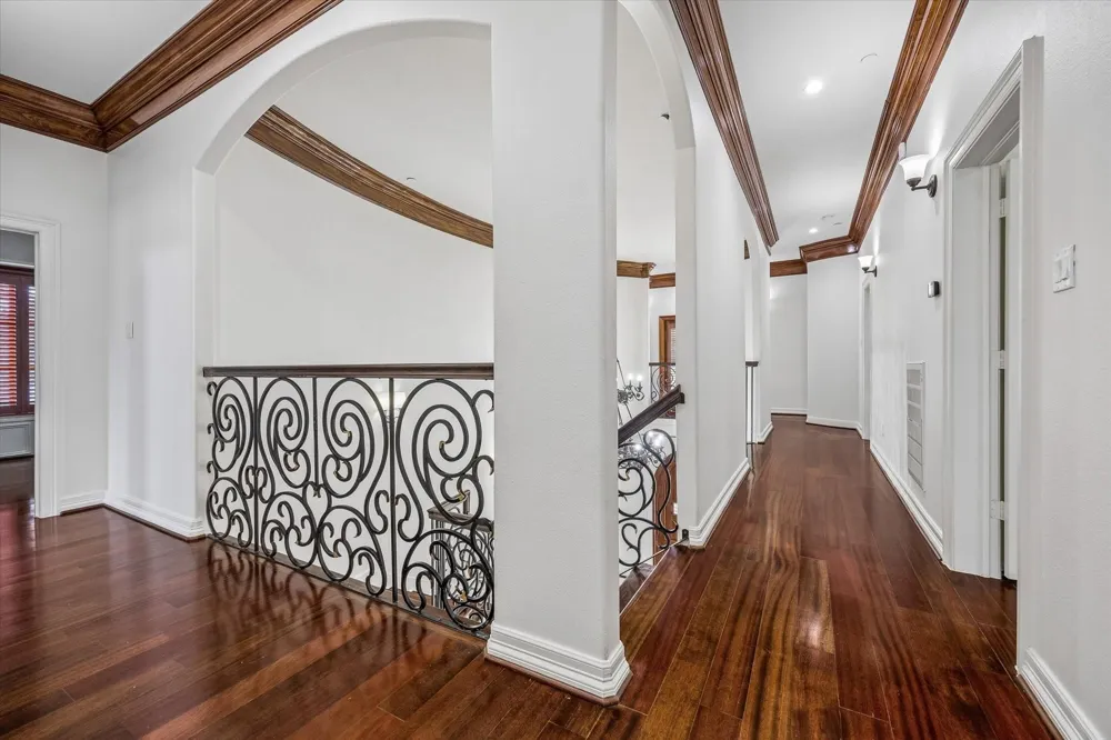 8448 Westview Drive Houston, TX 77055
