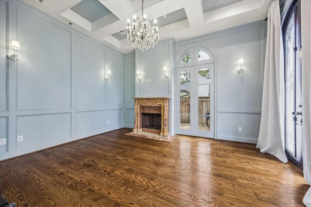 8448 Westview Drive Houston, TX 77055