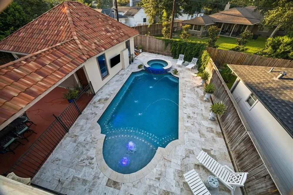 8448 Westview Drive Houston, TX 77055