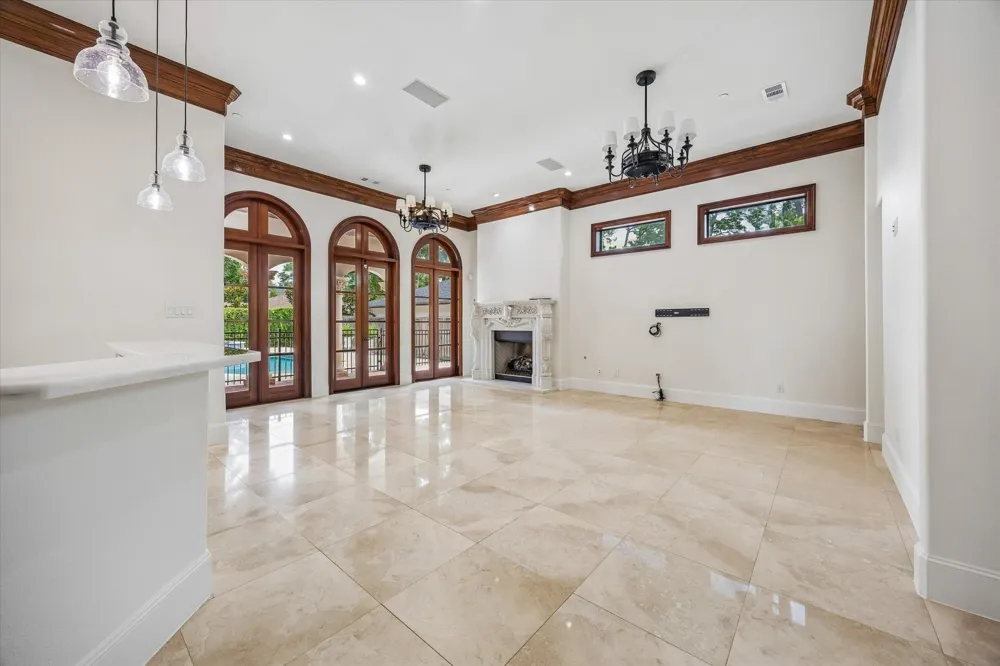 8448 Westview Drive Houston, TX 77055