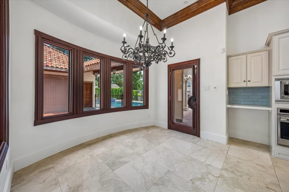 8448 Westview Drive Houston, TX 77055