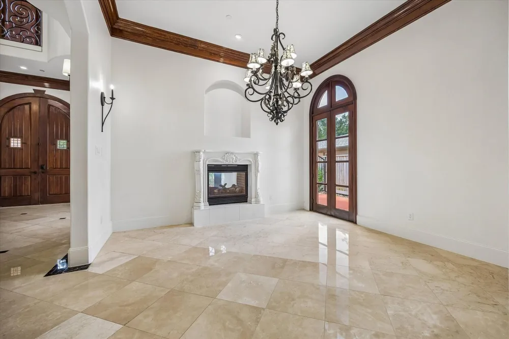 8448 Westview Drive Houston, TX 77055