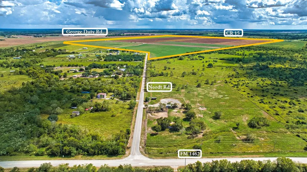 2015 County Road 15 Damon, TX 77430