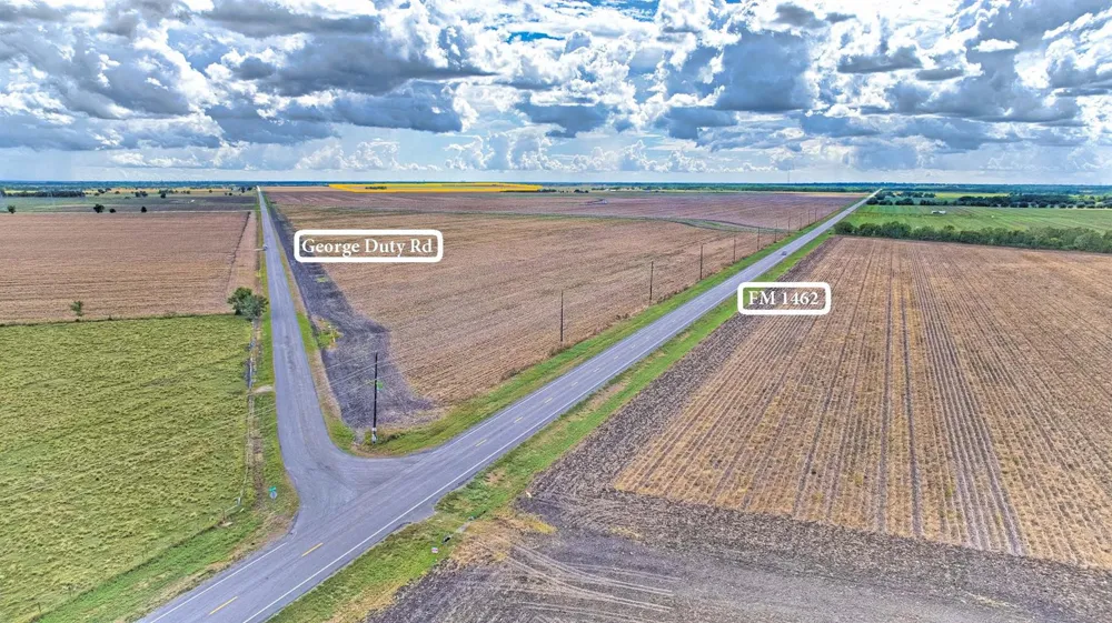 2015 County Road 15 Damon, TX 77430