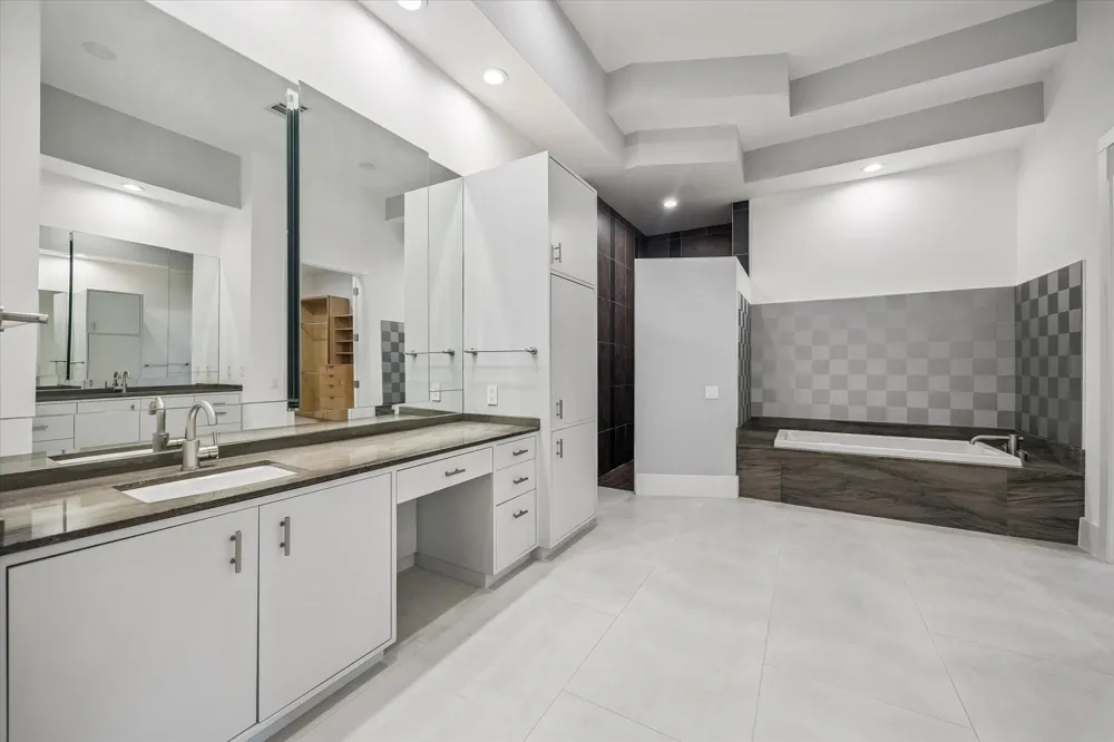 1601 Pine Chase Drive Houston, TX 77055