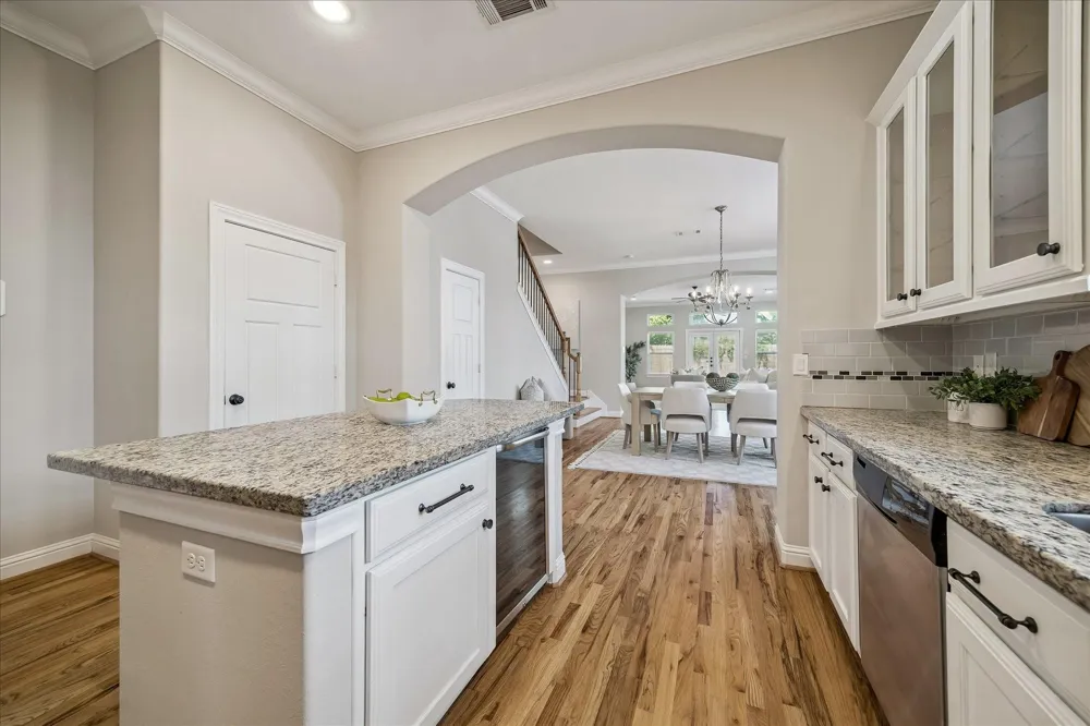 1013 E 27th Street Houston, TX 77009
