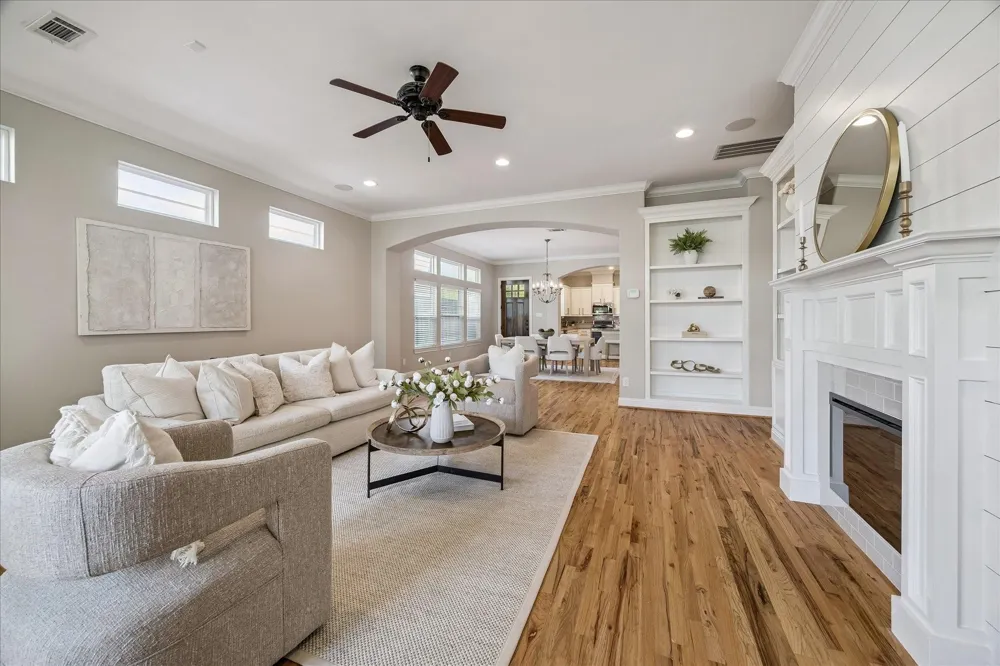 1013 E 27th Street Houston, TX 77009