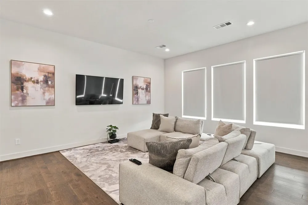 4816 Martin Oaks Lane Houston, TX 77018