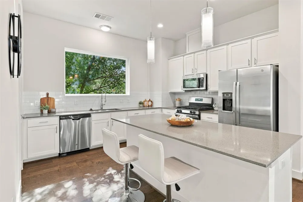 4816 Martin Oaks Lane Houston, TX 77018