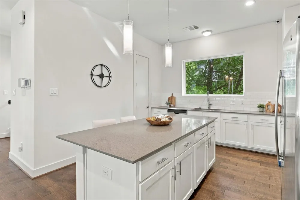 4816 Martin Oaks Lane Houston, TX 77018