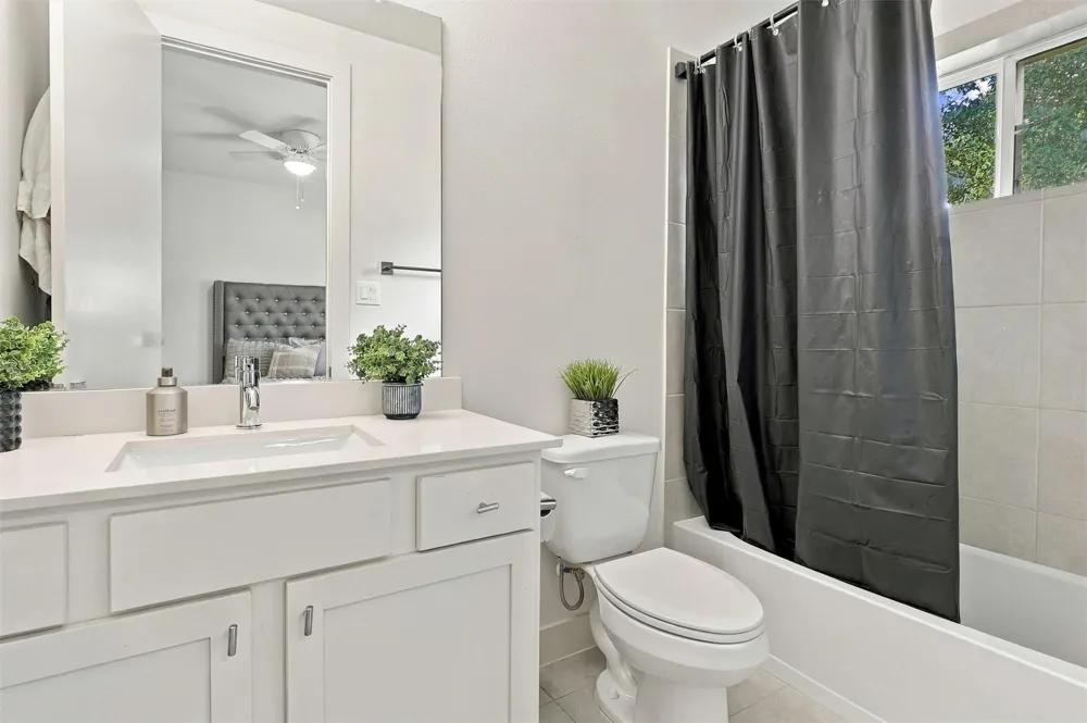 4816 Martin Oaks Lane Houston, TX 77018