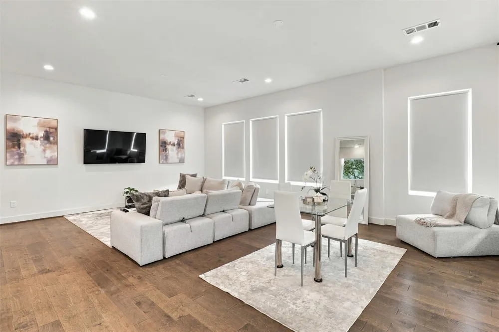 4816 Martin Oaks Lane Houston, TX 77018