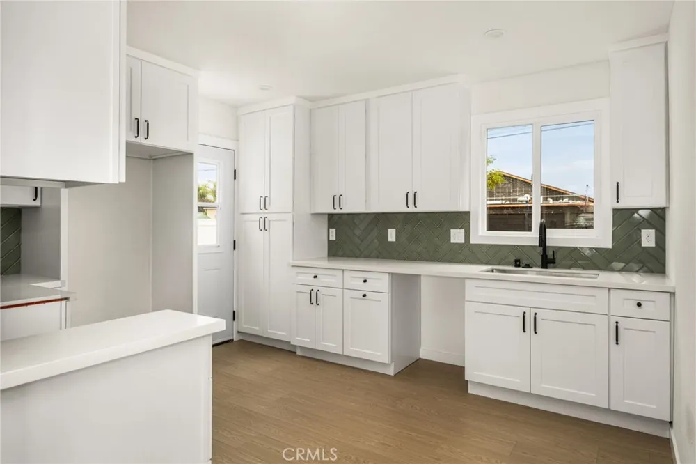 1339 W Magnolia Compton, CA 90220