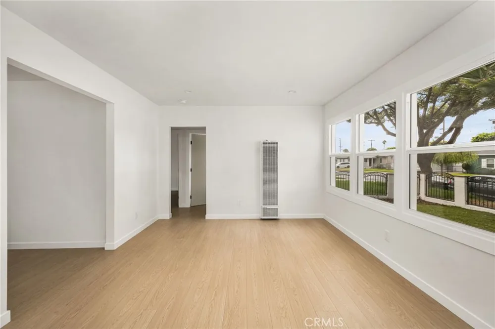 1339 W Magnolia Compton, CA 90220