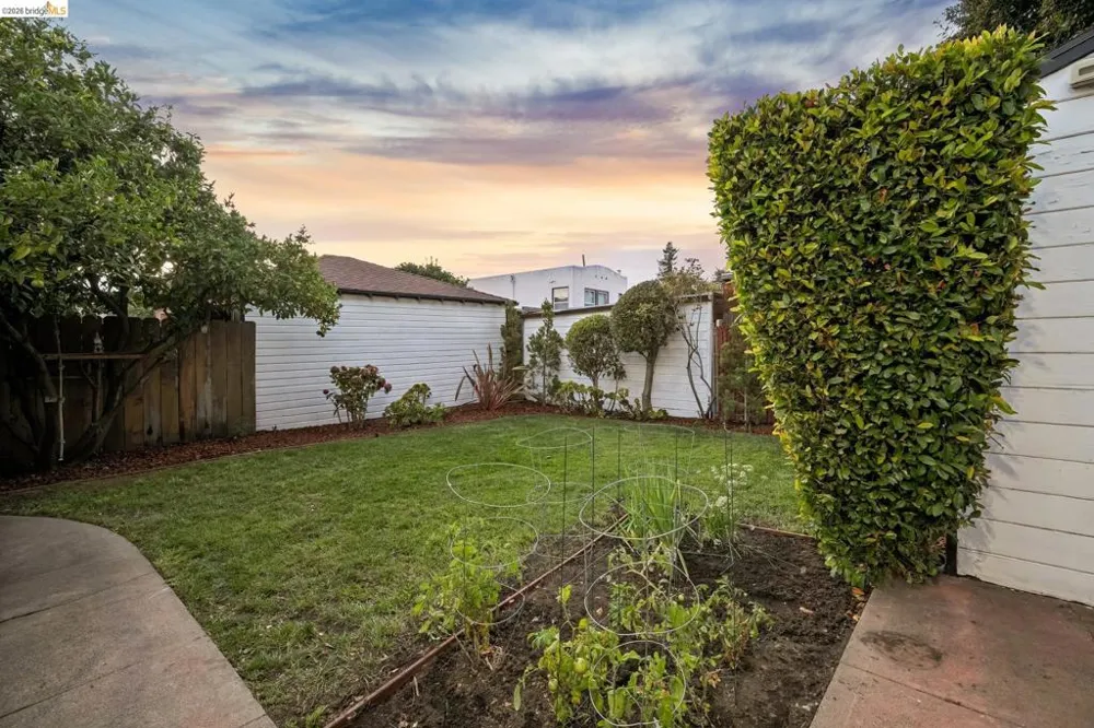 934 Estudillo Ave San Leandro, CA 94577
