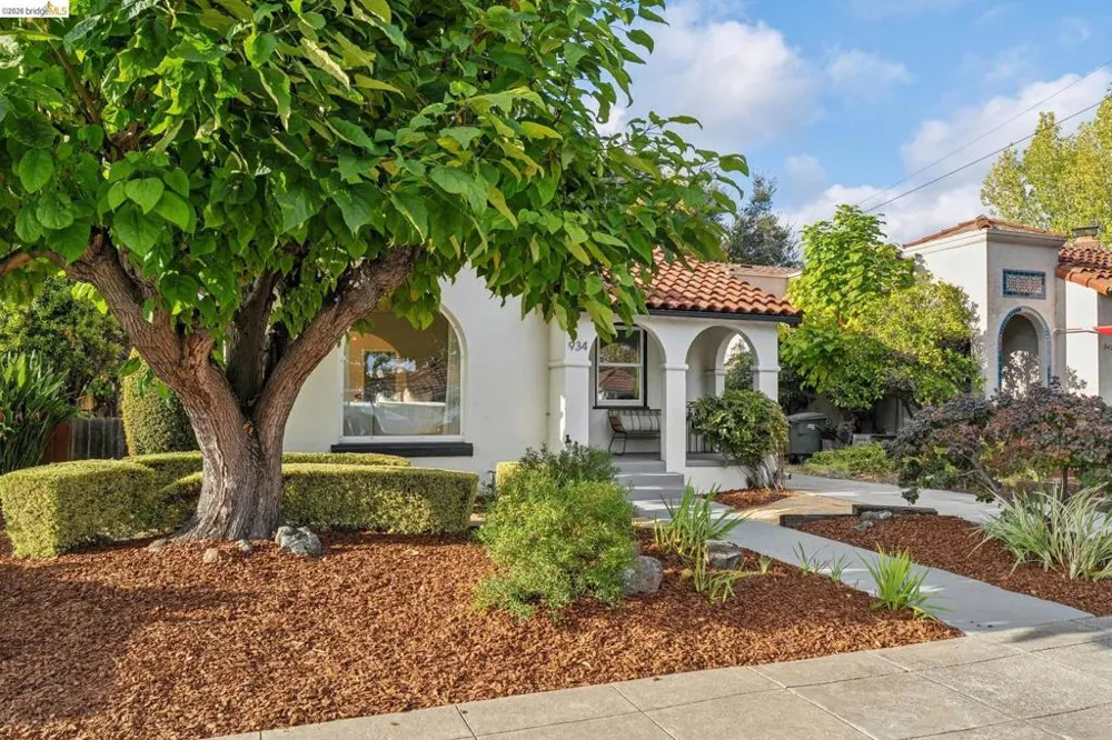 934 Estudillo Ave San Leandro, CA 94577