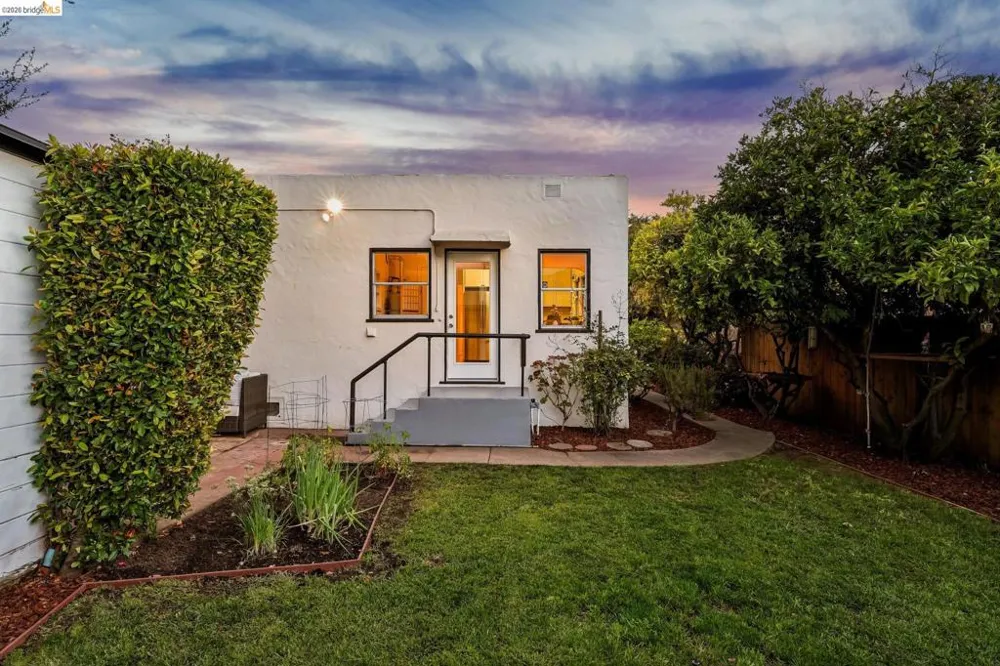 934 Estudillo Ave San Leandro, CA 94577