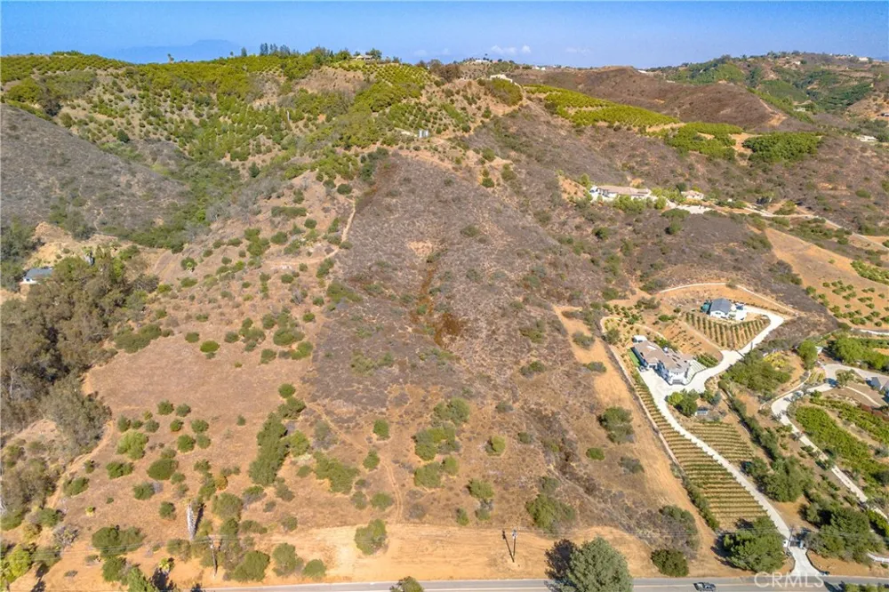 Via Vaquero Road Temecula, CA 92590