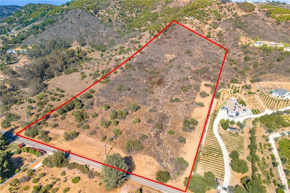 Via Vaquero Road Temecula, CA 92590
