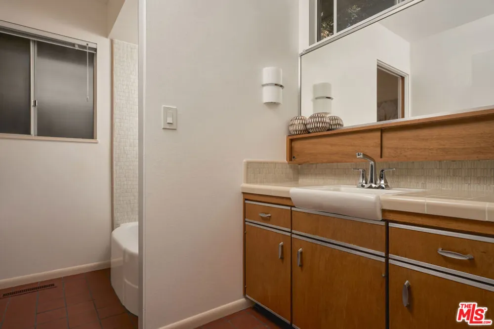 395 Loma Media Road Santa Barbara, CA 93103