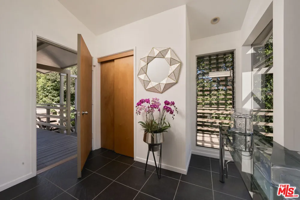 395 Loma Media Road Santa Barbara, CA 93103
