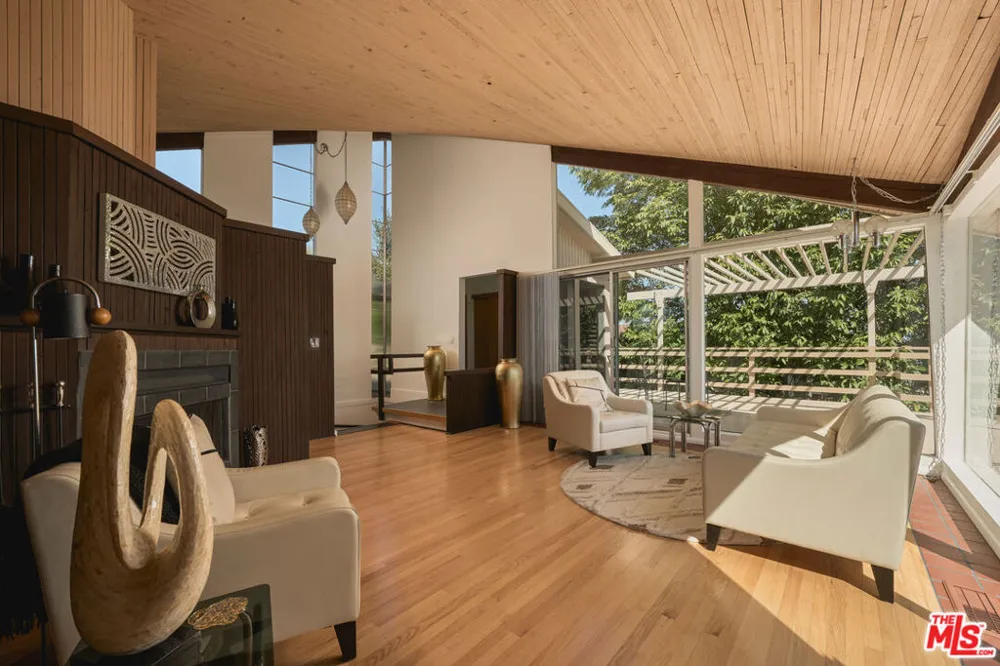 395 Loma Media Road Santa Barbara, CA 93103