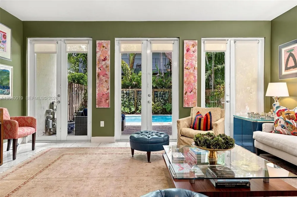 3139 Hibiscus St #3139 Miami, FL 33133