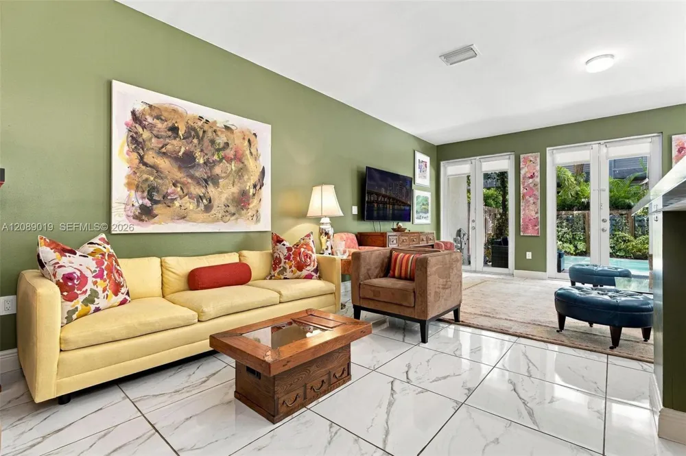 3139 Hibiscus St #3139 Miami, FL 33133