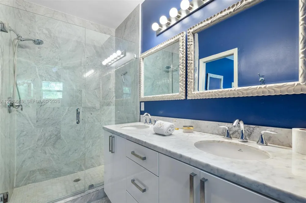 3139 Hibiscus St #3139 Miami, FL 33133